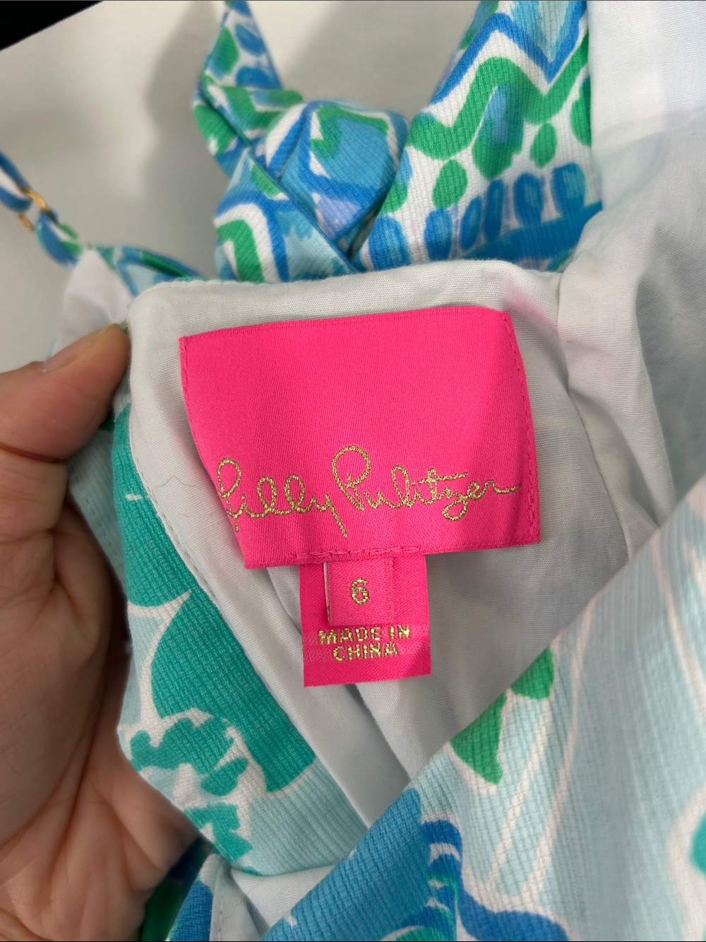 Lilly Pulitzer Stretch Shelli Mini Dress size 6, beautiful blue & green pattern - Picture 4 of 9